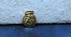 10k religious medal c